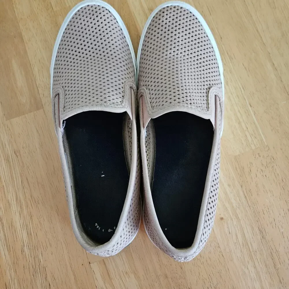 Sperry Seaside Perforated Leather Slip on Shoe Top Sider Sz 8.5